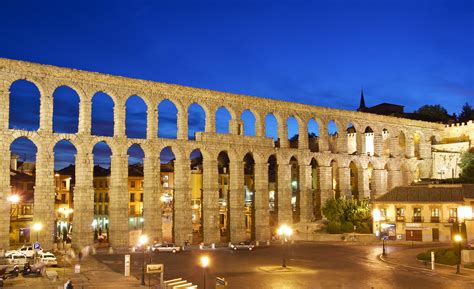 File:Aqueduct Segovia dusk.jpg - Wikimedia Commons