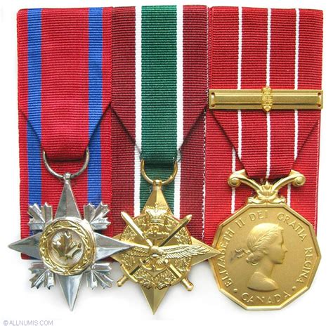 Medal of Canadian military decorations, SC, GCS-SWA, CD from Canada - ID 12850