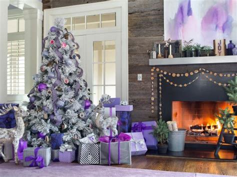 The Best Christmas Tree Themes | HGTV