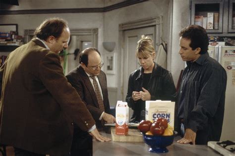 40 Behind-the-Scenes Photos from the Set of 'Seinfeld' in 2022 | Seinfeld, Scene photo, Scenes