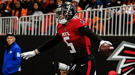 Arthur Smith Reveals Atlanta Falcons Won’t Wear Gradient Alternate Uniforms In 2023 ...