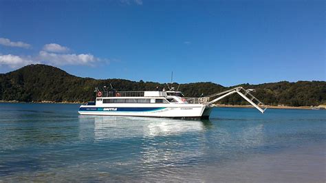 Abel Tasman water taxi - Guest New Zealand