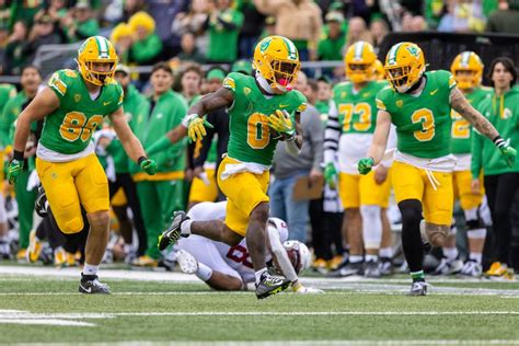 Bucky Irving showcases all-purpose abilities in No. 9 Oregon’s win over ...