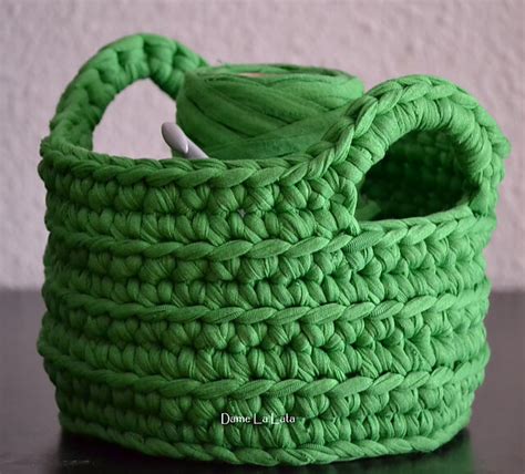 23 free &easy crochet baskets patterns