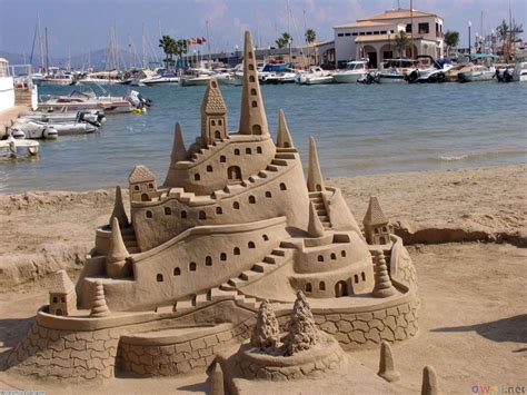 21 Sand Castles That Will Blow Your Mind | Escultura de areia, Esculturas, Monumentos