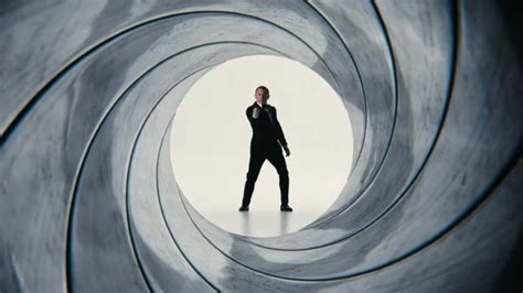 James Bond Gun Barrel Daniel Craig