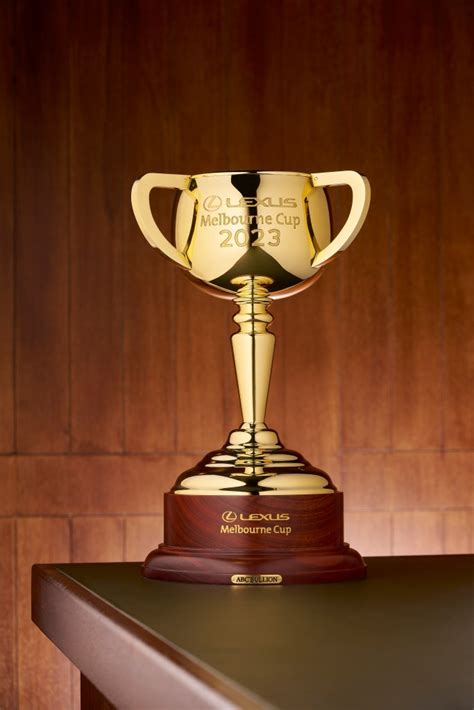 What goes into the $600,000 Melbourne Cup trophy?