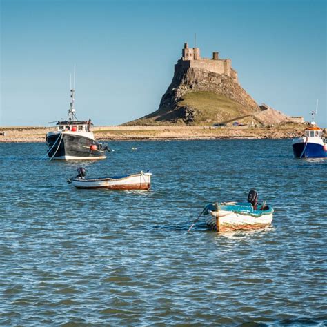 Our guide to: Holy Island and Lindisfarne Castle - Doxford Cottages