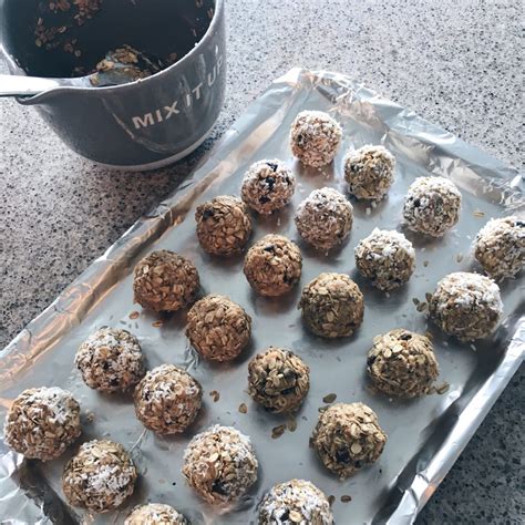 EASY NO BAKE PROTEIN BALLS – All Style Life