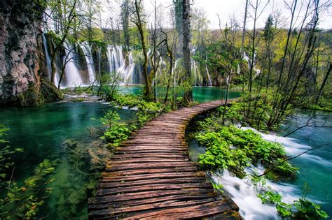 Plitvice Lakes Croatia Waterfalls - A wooden walkway leading to ...