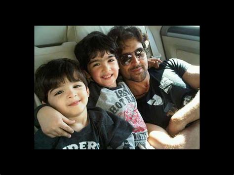 Rare | Unseen | Pictures | Hrithik Roshan | Sons | Hrehaan | Hridhaan - Filmibeat