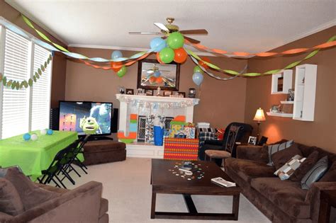 How to Decorate Living Room for Birthday Party on Budget - EasyHomeTips.org