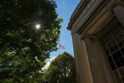 QS ranks MIT the world’s No. 1 university for 2019-20 | MIT News ...