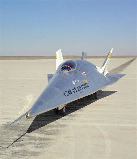 NASA/USAF Martin Marietta X-24B - Lifting Body Test (1972) : space