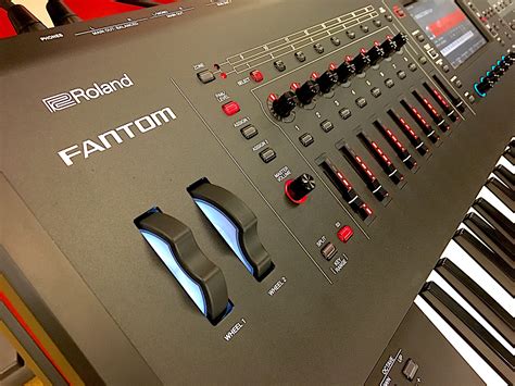 Roland Fantom 7 Synthesizer/Workstation