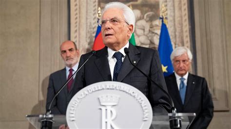 Italy's bickering parties get more time to build majority