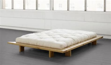 Traditional Japanese Futon Mattress vs Traditional Mattress Bed