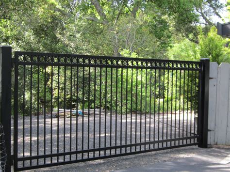 FLAT TOP STEEL DRIVEWAY GATES « Arbor Fence Inc | a Diamond Certified Company