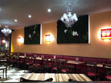 LE GAVROCHE, Courbevoie - Menu, Prices & Restaurant Reviews - Tripadvisor