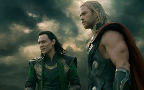 Review: Thor: The Dark World - StageBuddy.com