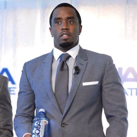 Fashion style icon: P Diddy | Fashion, Celebrity news gossip, Well ...