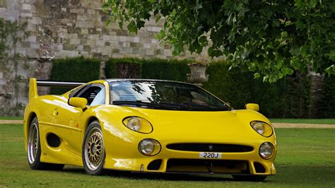 Wallpaper : yellow, sports car, performance car, Jaguar XJ220S ...