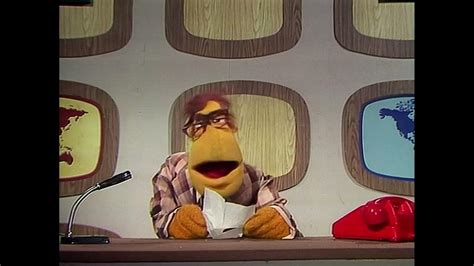 The Muppet Show - 415: Anne Murray - News Flash: Exploding Paper (1980 ...