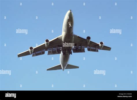 Jet plane taking off Stock Photo - Alamy