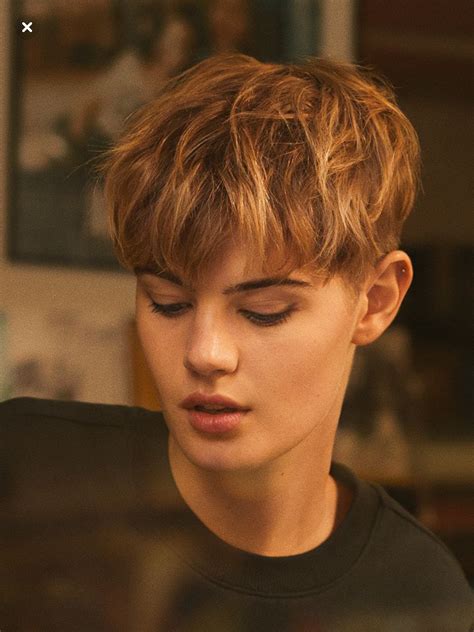 Pin by Jolanda Grootendorst-van Lent on hair | Androgynous hair, Short ...