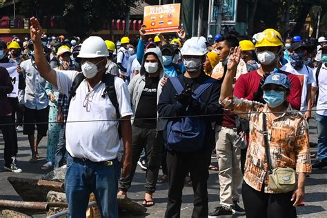 In Pictures: Police escalate crackdown on protests in Myanmar | Protests News | Al Jazeera