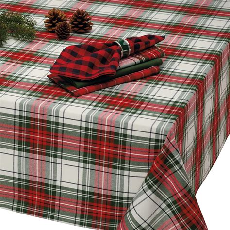 Christmas Plaid Tablecloth | Christmas table cloth, Table cloth, Plaid ...