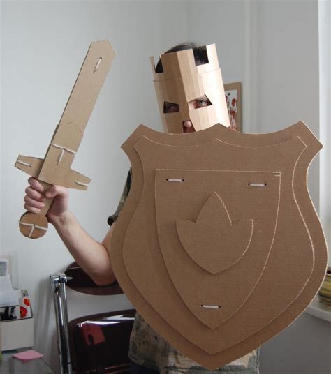 12 INCREDIBLE CARDBOARD COSTUMES FOR KIDS | Cardboard costume, Kids costumes, Diy for kids