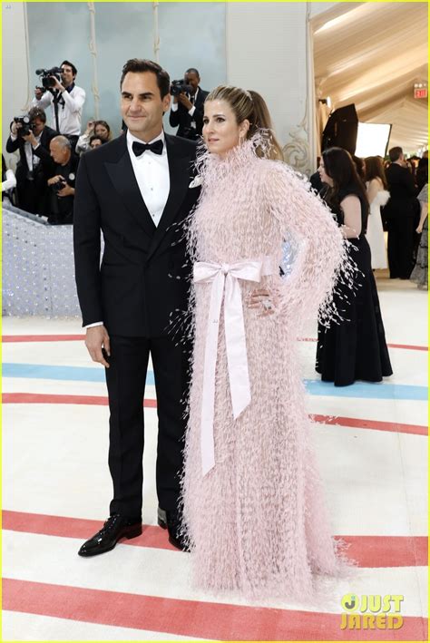 Roger Federer & Wife Mirka Couple Up For Met Gala 2023: Photo 4926908 ...