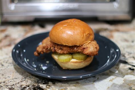 Fried Chicken Sandwich : eatsandwiches