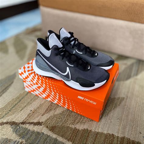 Nike renew elevate 3 on Carousell