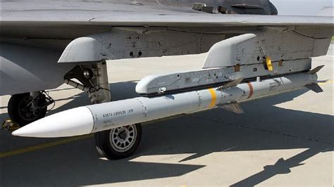 This Is Why The AIM-120 AMRAAM Missile Is So Advanced - YouTube