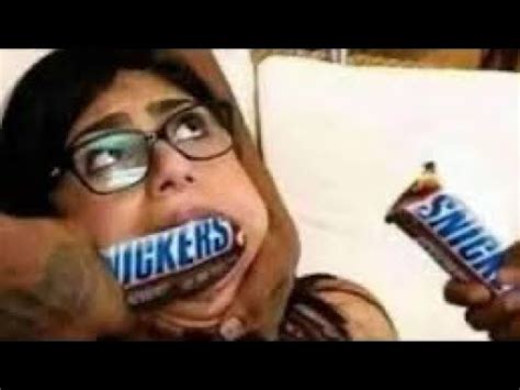 Snickers satisfy - YouTube