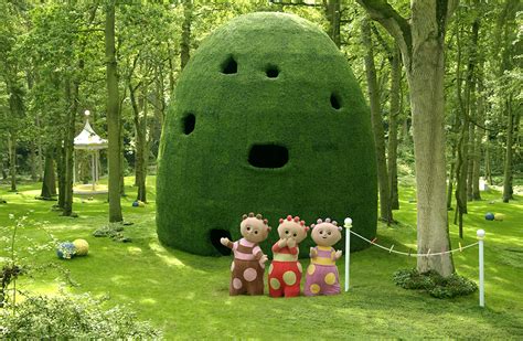 Tombliboos Bush | In The Night Garden Wiki | Fandom