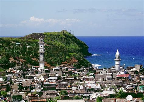 Today in Afro History ! The Comoros joins the United Nations in 1975 ! – Afro Universe