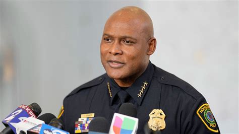 Houston police chief replaced amid investigation into hundreds of ...