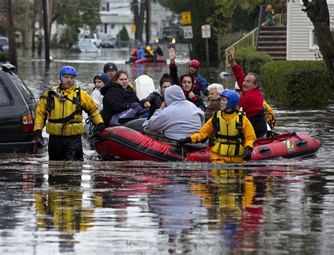 Hurricane Sandy rescue missions - Photo 13 - Pictures - CBS News