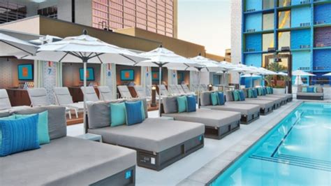 Influence, The POOL - The LINQ Hotel + Experience