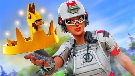 🔴FORTNITE LIVE / WINNING IN SOLOS / GRINDING CROWN WINS - YouTube