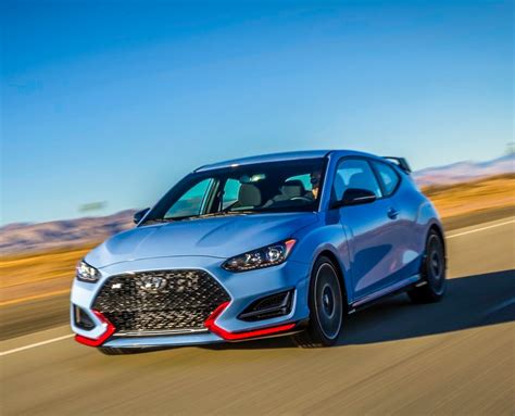 New Hyundai Veloster N 2023 2.0T Sport 275 PS M/T Photos, Prices And Specs in Kuwait