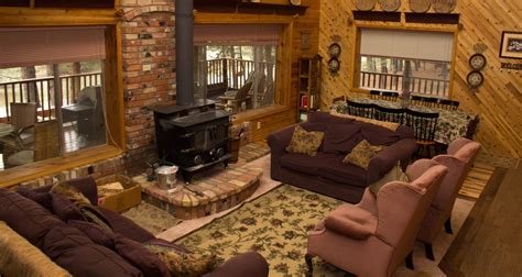 The Cabin - Pine, ID Inn | Featherville Rentals, LLC