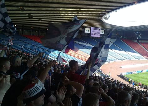 Raith Fans at Hampden | Raith Rovers fans in full vocal supp… | Flickr