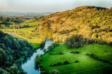 This is the Wye Valley. | Cool places to visit, Beauty around the world, Places to go