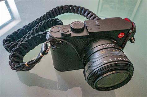 Classic Cases half-case for Leica Q2 - Macfilos