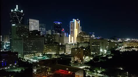 Downtown Dallas at night : r/ImagesOfTexas