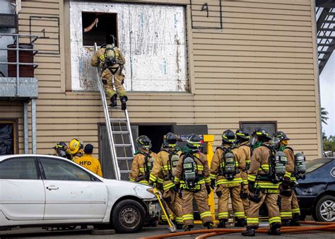 DVIDS - News - Federal Fire Department Hawaii trains firefighter recruits, partners with ...